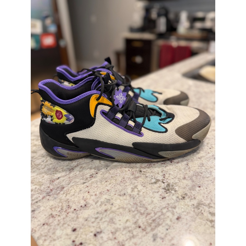 adidas BYW Select Kansas Jayhawks Team Issue BHM Basketball Shoes ID1829‎ 14.5